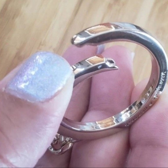 Kate Spade Keychain • Spot the Spade - Picture 10 of 10